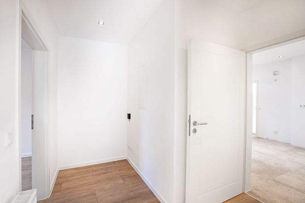 Flurbereich, Erdgeschosswohnung, Erstbezug