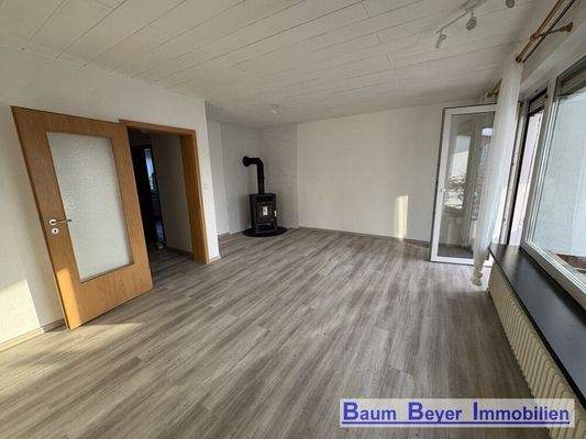 Wohn-/Esszimmer mit Kaminofen