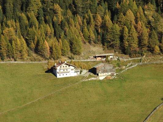 Traumhaus-Sarntal-Traumblick-Panorama-Kuot-Schneehase-20-min-zum-zentrum-Hof-geschlossener Hof-Zweitwohnung-Südtirol-Hof-Maso-Sarentino-Berghaus-