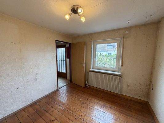 1. Arbeits-, Gäste-, Kinderzimmer EG