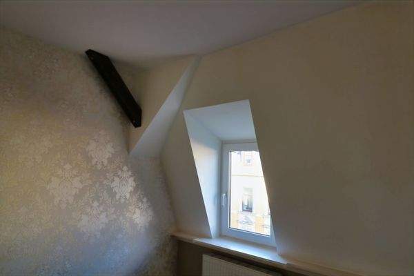 Gebälk Wohnzimmer, Fensterbänke durchlaufend, Esche