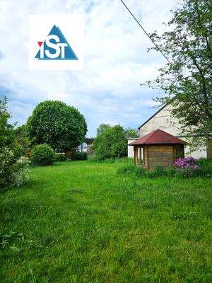 TEil der Wiesenfläche 3.jpg