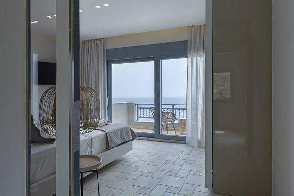 Kreta, Mochlos: Traumhafte Luxusvilla in einer ruhigen Bucht zum Verkauf