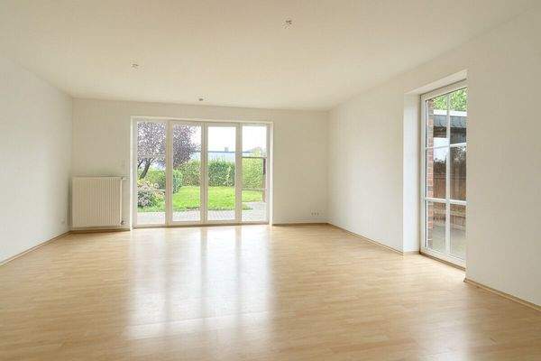 Wohn-/ Esszimmer (Renovierungsbeispiel)