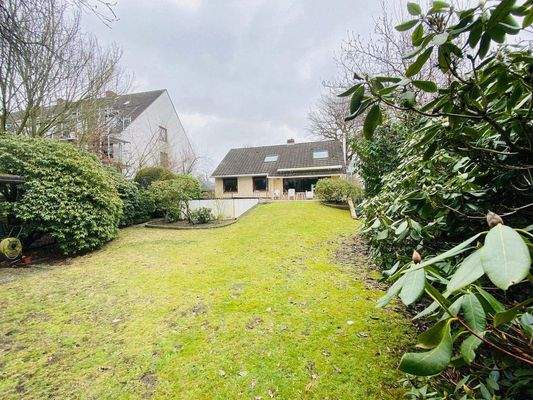 Großer Garten in Süd-West Lage.jpeg