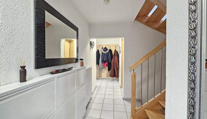 Eingangsbereich - EG  - Haus - Baldramsdorf  - kaufen