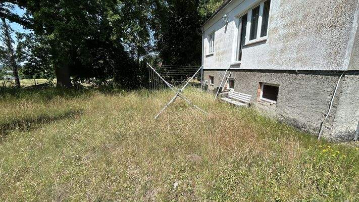 Grundstück hinterm Haus