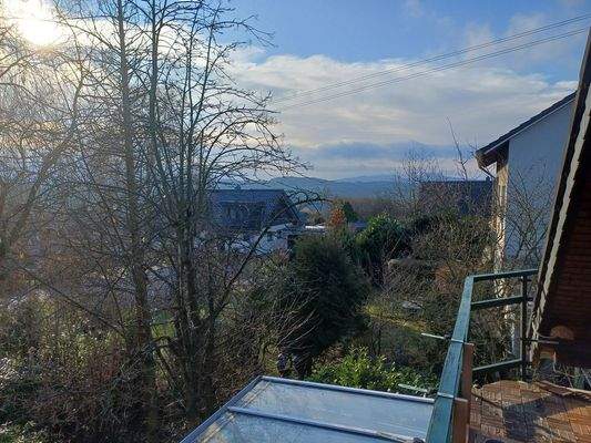 Fernblick ins Siebengebirge