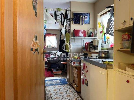 Herzlich Willkommen in der gemütlichen 2 Zimmer Souterrainwohnung