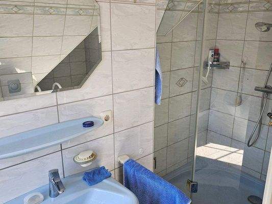 Badezimmer im Dachgeschoss