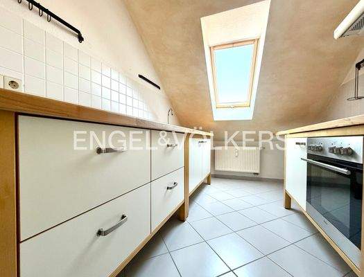 Küche mit Einbauküche