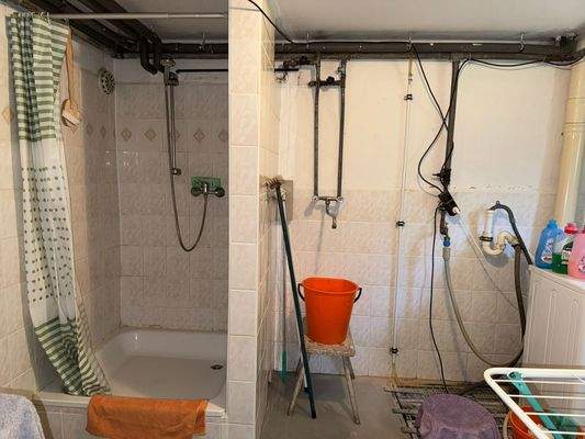 KG Dusche- Waschraum