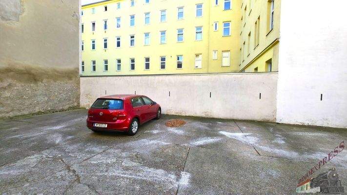 20260101_140000_resized