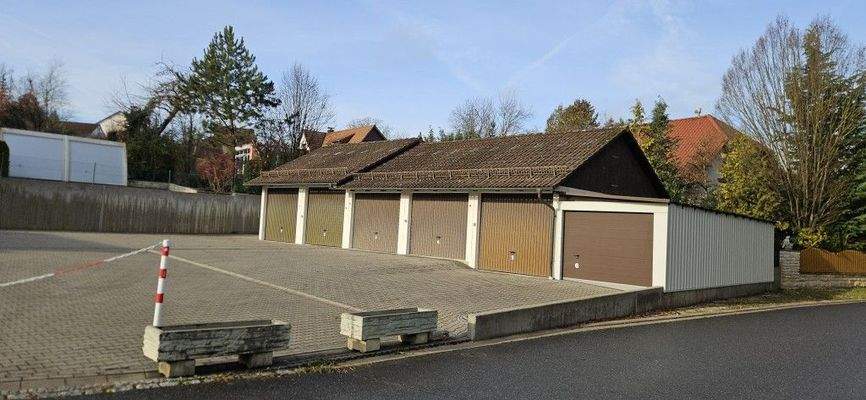 Garagen uns Stellplätze