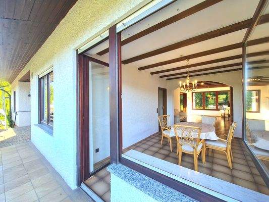 Balkon, Blick ins Esszimmer