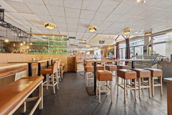 backbone_551651-A_016_WEB