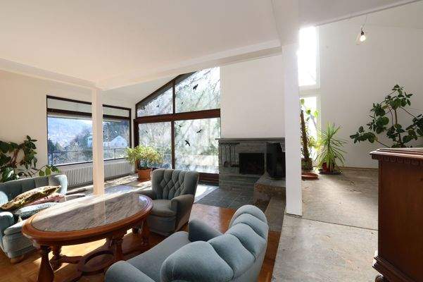 Geräumiges helles Wohn/Esszimmer