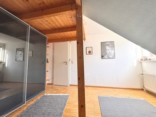 1. Zimmer Dachgeschoss