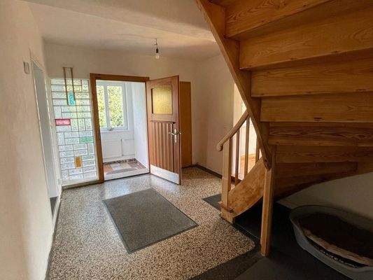 Der Flur im EGmit Terrazzoboden