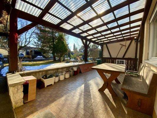 Terrasse überdacht