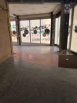 Blick vom hinteren Bereich Richtung Eingang