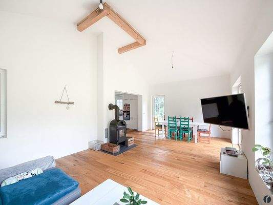 Wohnzimmer mit Essbereich