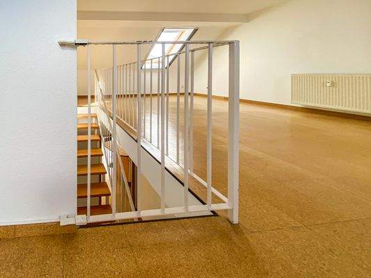Treppe zum Obergeschoss