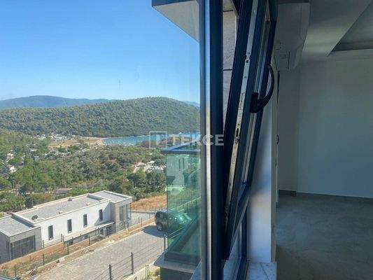 Apartment in a Complex with Private Beach in Adabükü Bodrum