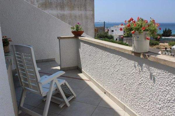 3 Apartments mit Meerblick in Lido Conchiglie (Lecce)