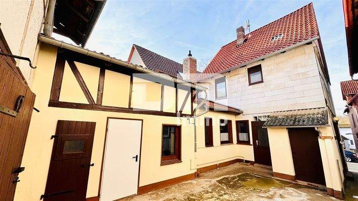 Rückansicht Wohnhaus / Nebengebäude 1