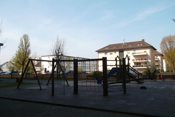 10 Spielplatz