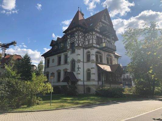 ehemaliges Wohnhaus Dr. Lahmann.jpg