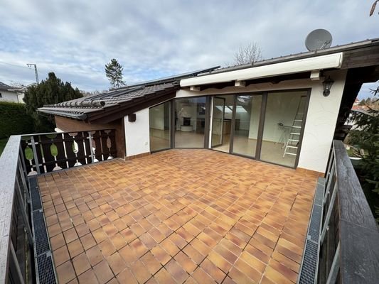 große Dachterrasse