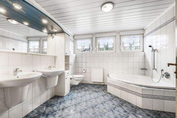 Tageslichtbad  - Dachgeschoss