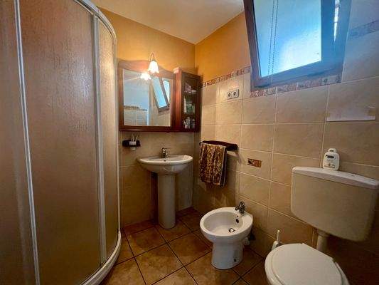 AP915_12 TERRA ITALIA IMMOBILIEN_LIGURIEN_APRICALE