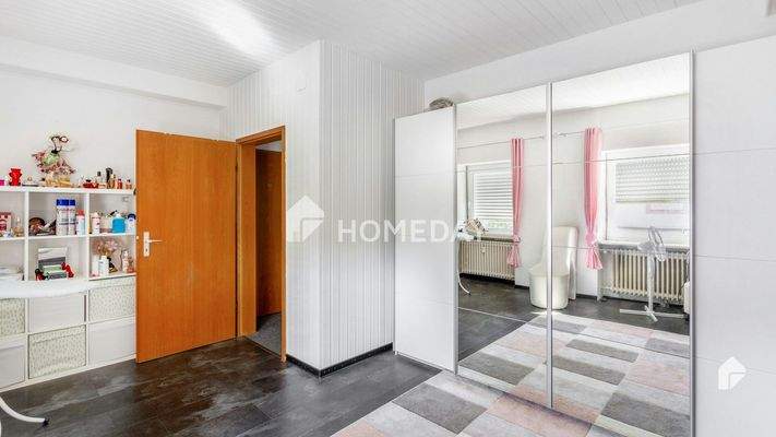 2. OG Schlafzimmer 3 2