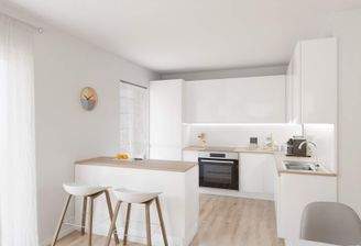 Die offene Wohnküche lädt zu gemeinsamen Mahlzeiten ein