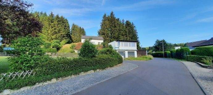 Straßenansicht Vorderseite