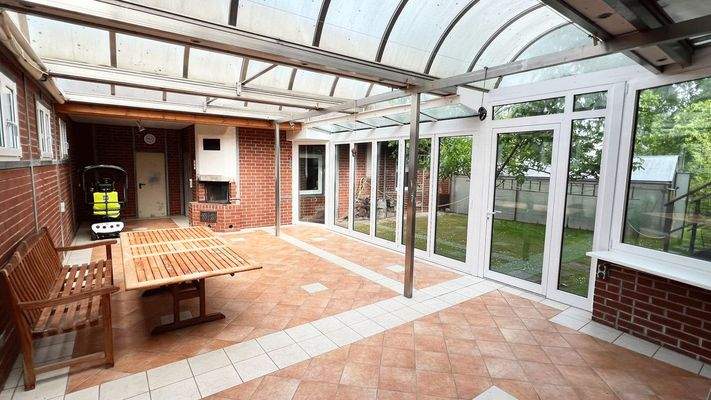 Überdachter Freisitz Erdgeschoss