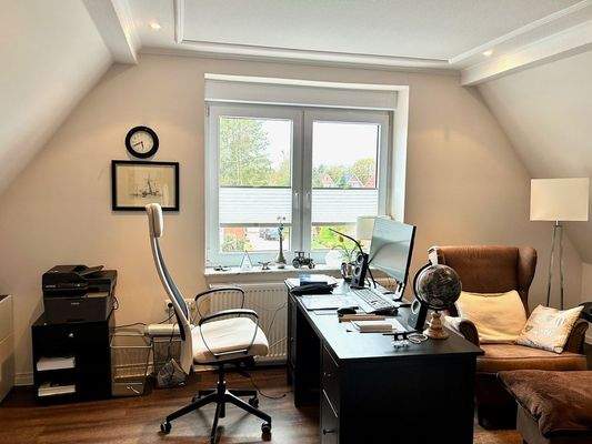 Büro oder Kinderzimmer