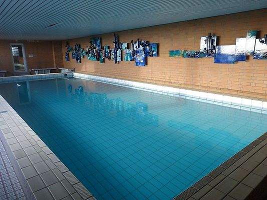 Schwimmbad für die Mieter kostenlos 