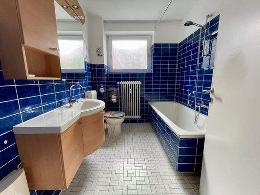 Selten: Badezimmer mit Fenster