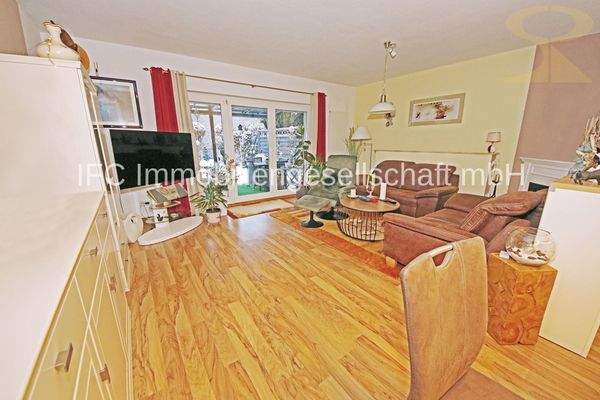 Wohnzimmer im EG