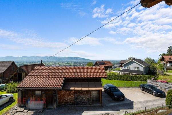 Garage und Geräteschuppen