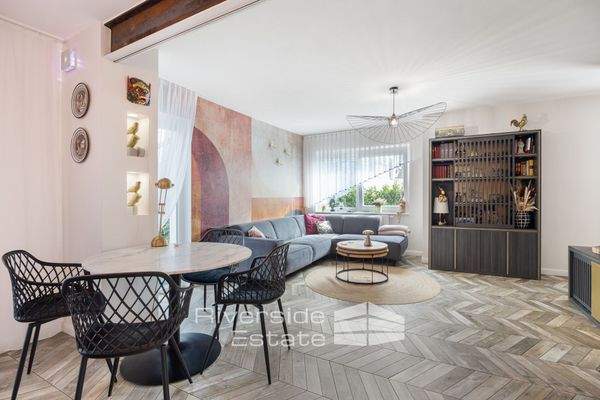 offener Wohn- und Essbereich