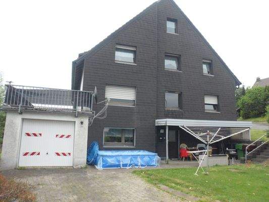 Haus Garagenansicht.JPG