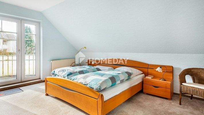 1. OG Schlafzimmer 1