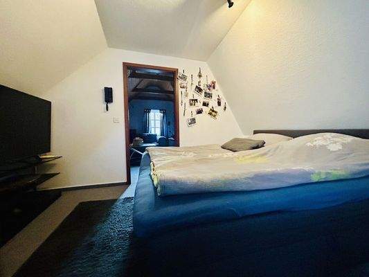Schlafzimmer DG