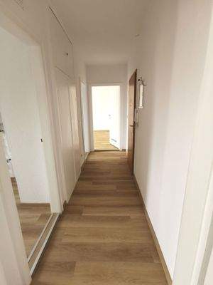 Eingangsbereich Flur.jpg