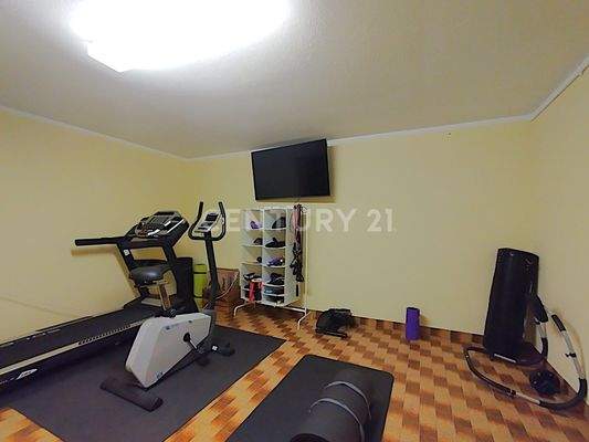 Fitnessraum im Untergeschoss